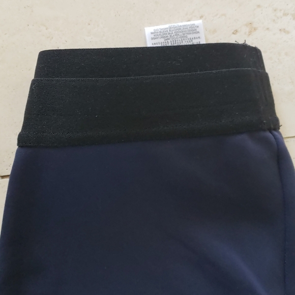 BCBG leggings - Picture 3 of 3